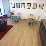 Hotel The Aarburg & Cafe 2*