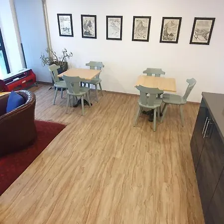 Szálloda The Aarburg & Cafe 2*