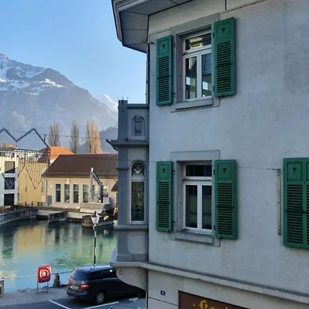 The Aarburg & Cafe Hotel 2*