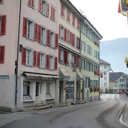 Hotel The Aarburg & Cafe