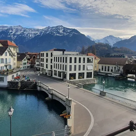 Hotel The Aarburg & Cafe
