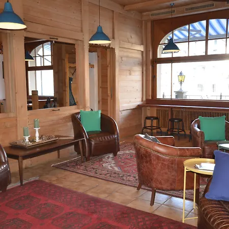 The Aarburg & Cafe 2*