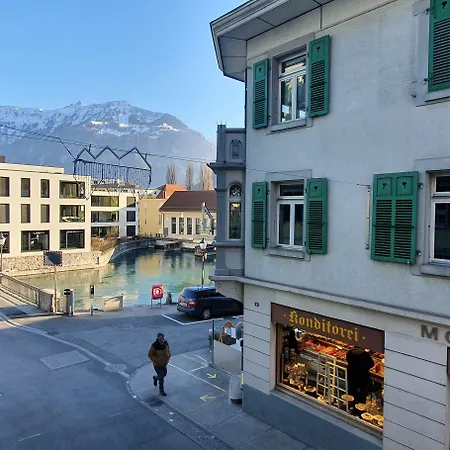 The Aarburg & Cafe 酒店 Unterseen