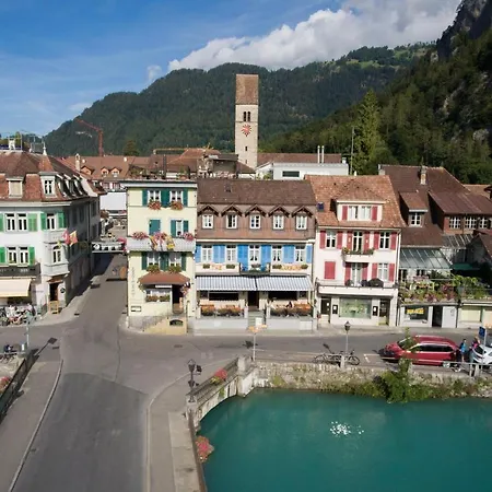 The Aarburg & Cafe 2* Interlaken