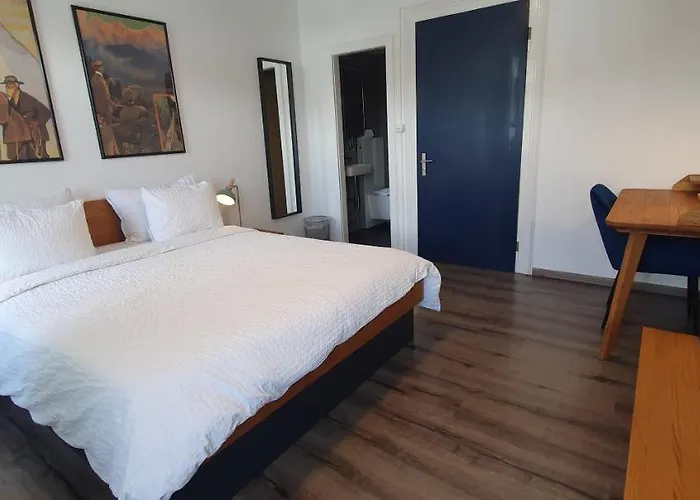 The Aarburg & Cafe Unterseen