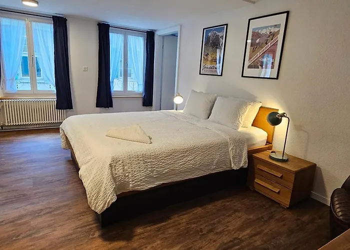 The Aarburg & Cafe Hotel 2*