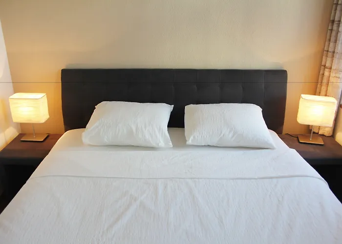 Hotel The Aarburg & Cafe 2*