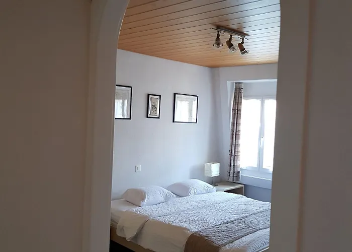 The Aarburg & Cafe Hotel Unterseen