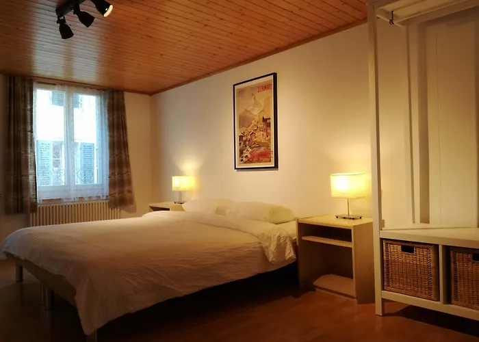 The Aarburg & Cafe Hotel 2*