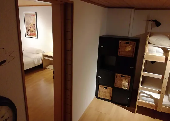 The Aarburg & Cafe 2*