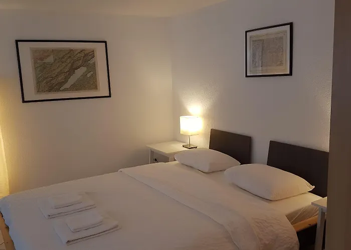 The Aarburg & Cafe 2*