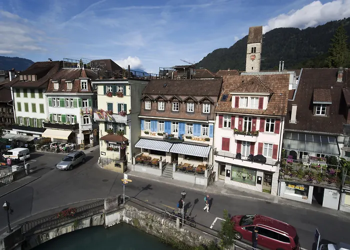 The Aarburg & Cafe 2* Unterseen