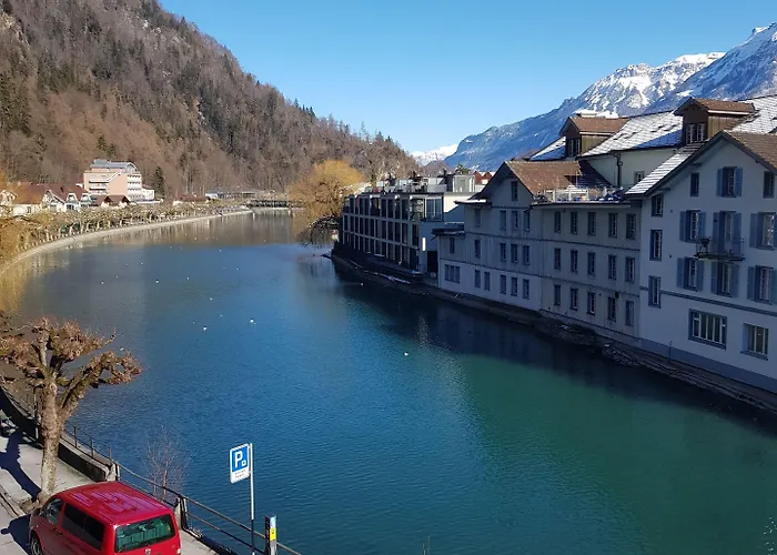 The Aarburg & Cafe Hotel Unterseen