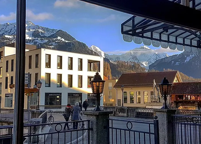 Hotel The Aarburg & Cafe 2*