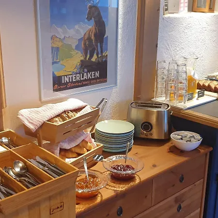 The Aarburg & Cafe Otel