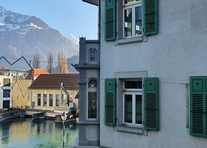 מלון The Aarburg & Cafe Unterseen