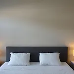 The Aarburg Hotel&café Hotel Unterseen