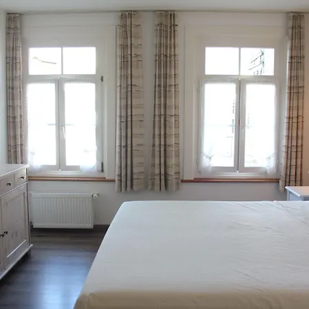 The Aarburg Hotel&café