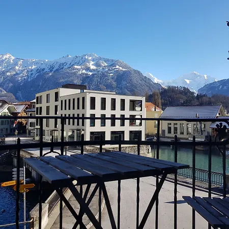 Hotel The Aarburg Hotel&café 2*
