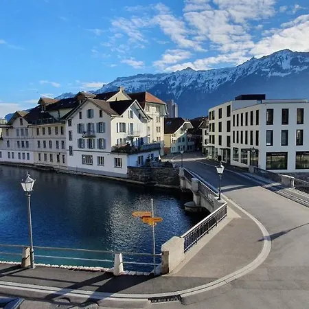 The Aarburg Hotel&café Hotel Unterseen