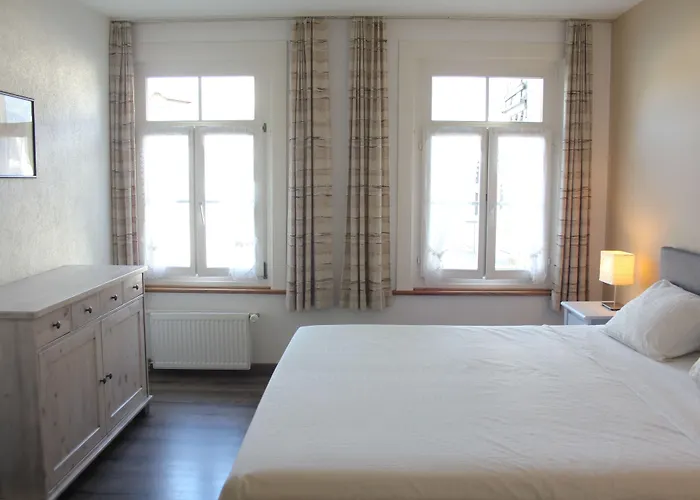 The Aarburg Hotel&café